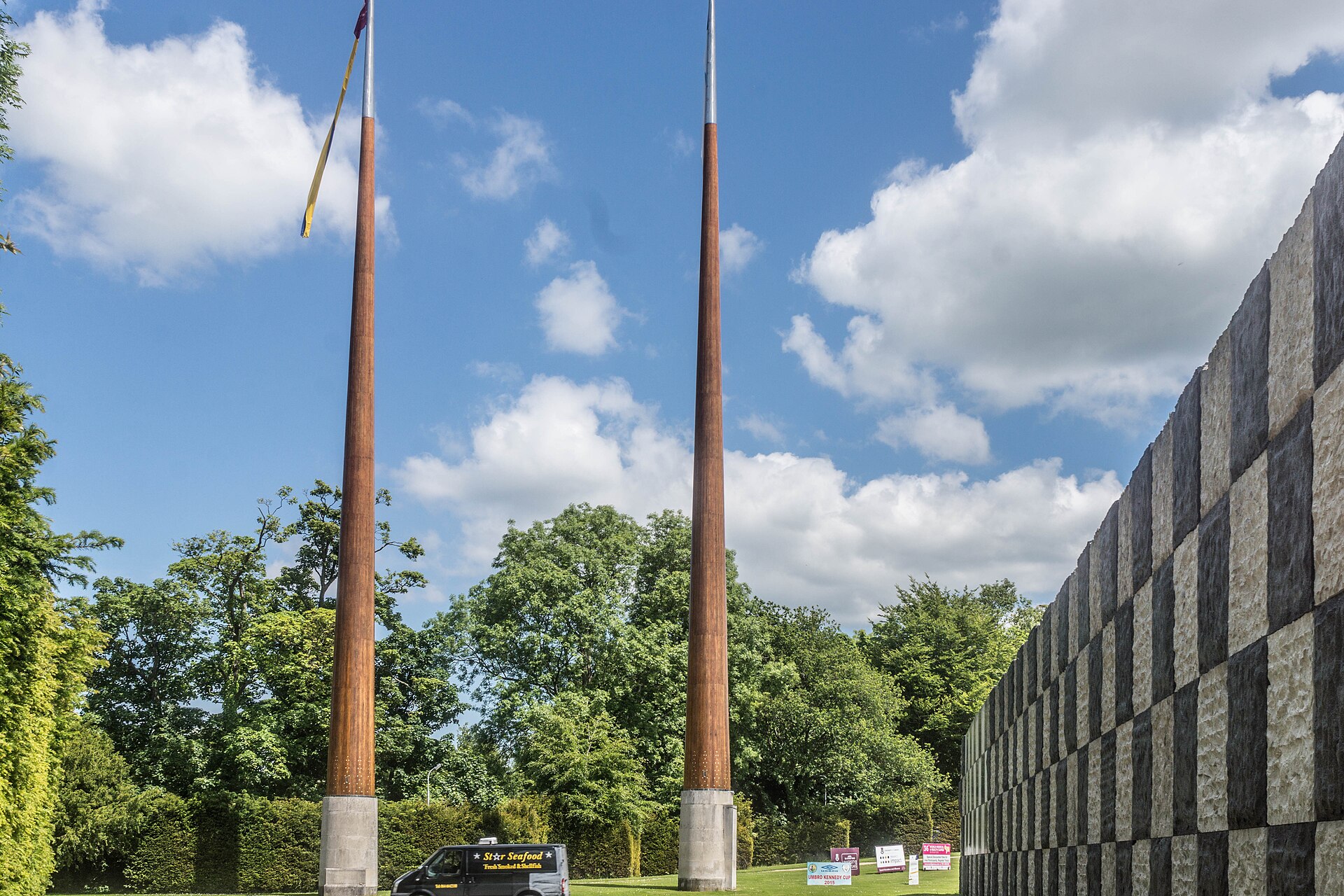 UL flag poles