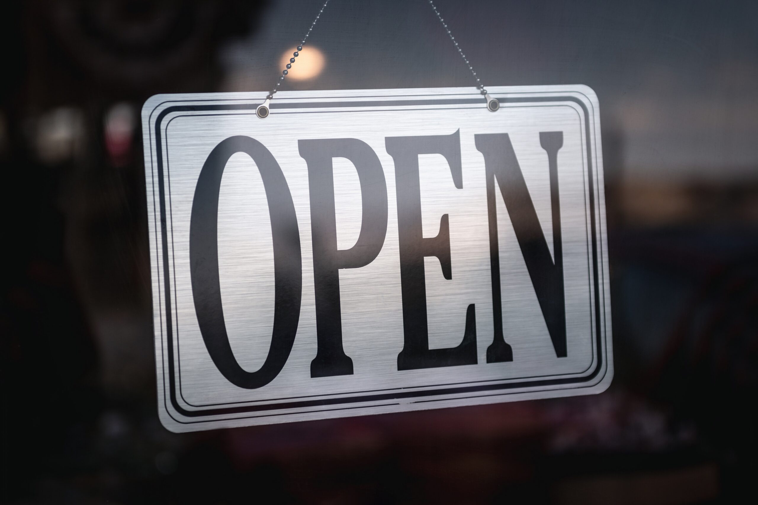 An anonymous Limerick café speaks about the minimum wage increase. Photo: Pixabay